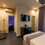 Amari120suite&spa Bed & Breakfast 4*